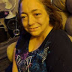 Meet your Posher, Lora